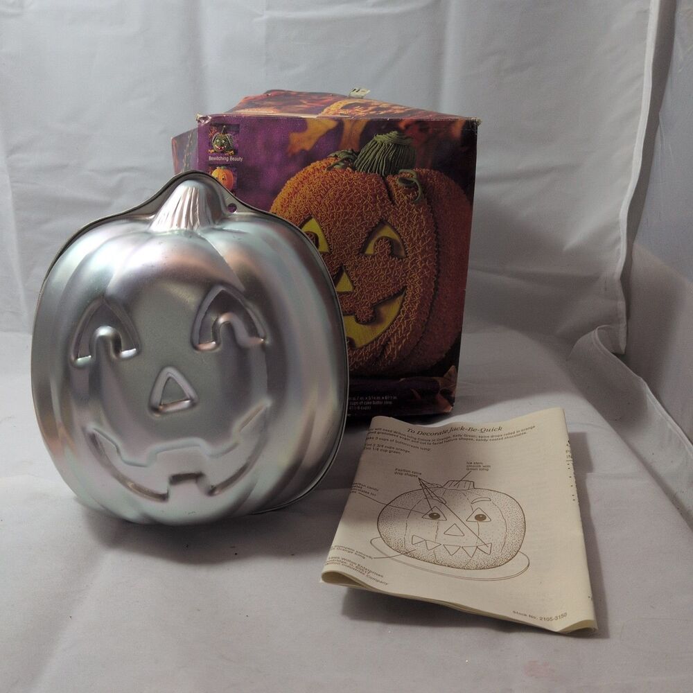 Vintage 1998 Wilton Cake Pan 3D Stand Up JACK-O-LANTERN Halloween Pumpkin O-Box